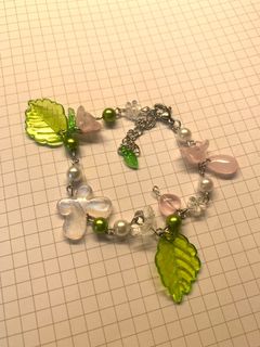(Category: ) located in . Submitted by puff_beads (Listing ID 1382975512, Image 1). Description: .
