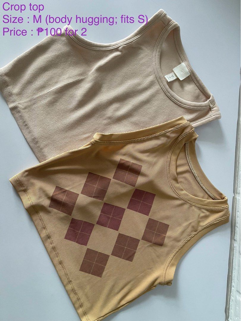 Pre-loved crop top (Category: Sleeveless) located in Taguig. Submitted by ranunculus2021 (Listing ID 1382892394, Image 1). Description: Preloved Crop top Size : M SF : to be arranged and shouldered by buyer 📍BGC, Taguig MOP : Gcash/Maya .