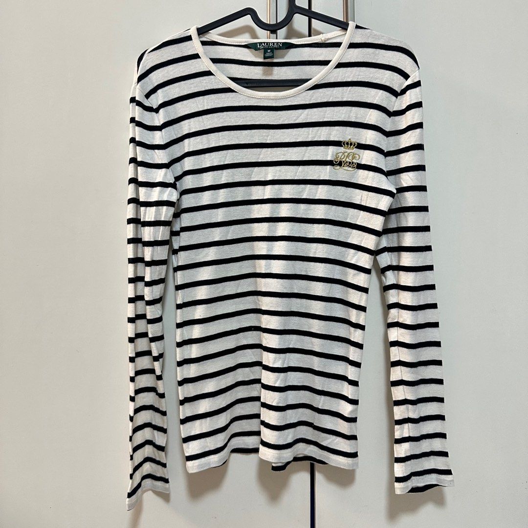 Ralph Lauren knitted top long sleeve (Category: Longsleeves) located in Antipolo. Submitted by woozisruby (Listing ID 1383003075, Image 1). Description: Need washing since matagal na tambak.
