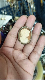 (Category: ) located in . Submitted by karensofia82832 (Listing ID 1382888563, Image 1). Description: .