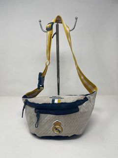 (Category: ) located in . Submitted by hamdan_store03 (Listing ID 1383064486, Image 1). Description: .
