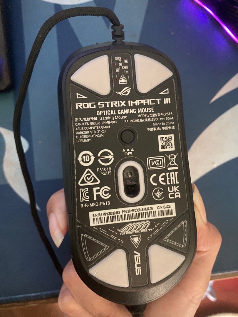 ROG Strix Impact III Mouse (Category: Mouse & Mousepads) located in Pasig City. Submitted by suhshi (Listing ID 1382930801, Image 2). Description: flawed right click. medyo nakaangat so mahirap pindutin on specific places, it still works though. no other flaws besides that..
