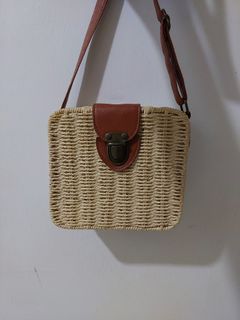 (Category: ) located in . Submitted by myshop2u (Listing ID 1383034721, Image 1). Description: .