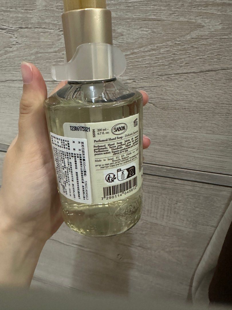 由 tinaaaa__24 (刊登 ID 1382925105，圖片 2) 提交，位於 高雄市 (Kaohsiung) 的 SABON洗手露200ml (類別：沐浴清潔相關)，說明：全新 效期如圖。
