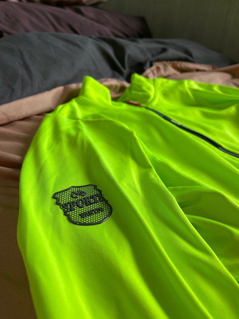 Santic Cycling Jersey (Category: Activewear) located in Marikina City. Submitted by mykonos944 (Listing ID 1382952366, Image 2). Description: Negotiable Small on Tag Like New Used only once Rfs: quit cycling.