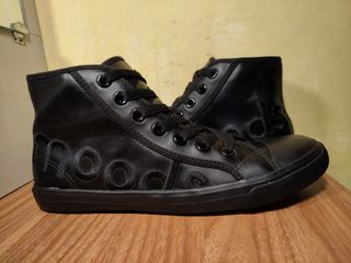 (Kategori: ) berada di . Dikirim oleh barrasecondshoes (ID iklan 1382929130, Gambar 1). Deskripsi: .