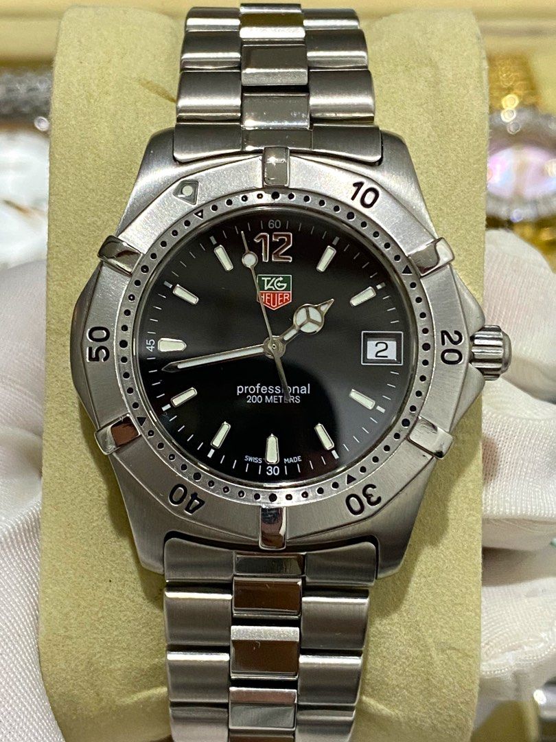 Tag Heuer Professional (Category: Luxury Watches) located in Baliuag. Submitted by clicksmileph (Listing ID 1382988954, Image 1). Description: TAG-HEUER Professional 200M 28,000 php Model number WK1110-0 Product name Professional 200M Movement Quartz Material SS Color Dial: Black Case width Approx. 38mm (excluding crown) Wrist size: Approx. 16.5cm Set with - Watch & Presentation box.