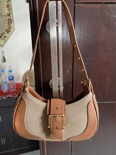 (Kategori: ) berada di . Dikirim oleh prelovebyaufyyy (ID iklan 1382926005, Gambar 1). Deskripsi: .