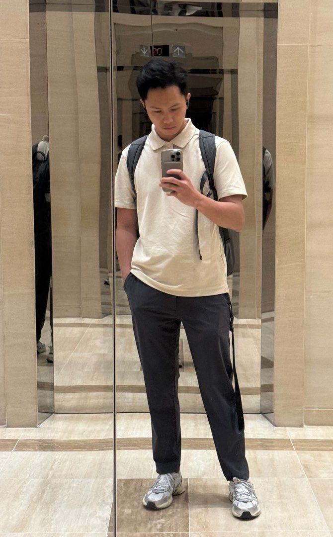 Uniqlo Airism Polo (Category: Tshirts & Polo Shirts ) located in Baguio. Submitted by lablabers (Listing ID 1383054742, Image 2). Description: .