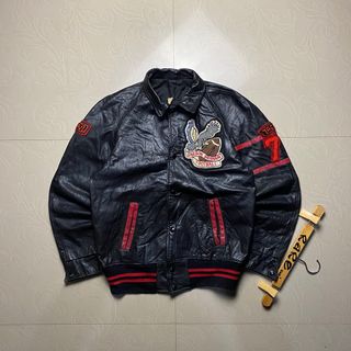 (Category: ) located in . Submitted by y2k.luxury.streetwear.outdoor (Listing ID 1383045573, Image 1). Description: .