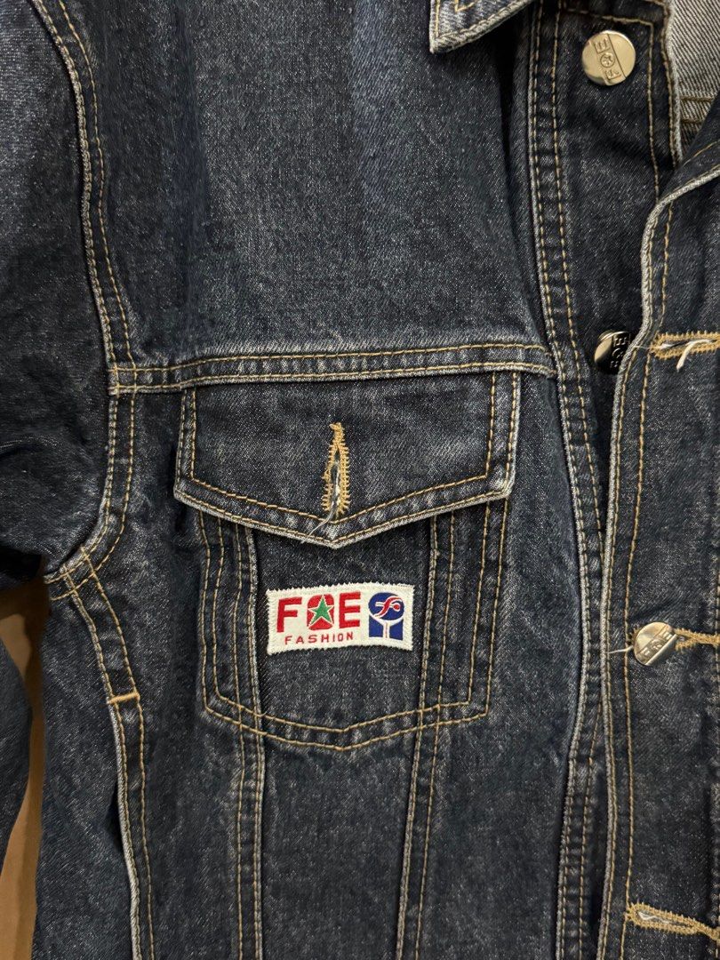 Vintage Denim Jacket (Category: Coats, Jackets and Outerwear) located in Caloocan City. Submitted by aneeeee_ (Listing ID 1383001514, Image 3). Description: * Fits small to medium * super hard denim Message me for inquiries:).