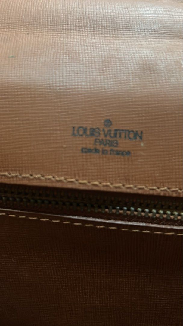 Vintage Louis Vuitton (Category: Luxury Bags & Wallets) located in Quezon City. Submitted by aaakids (Listing ID 1382965677, Image 2). Description: Vintage classic design.
