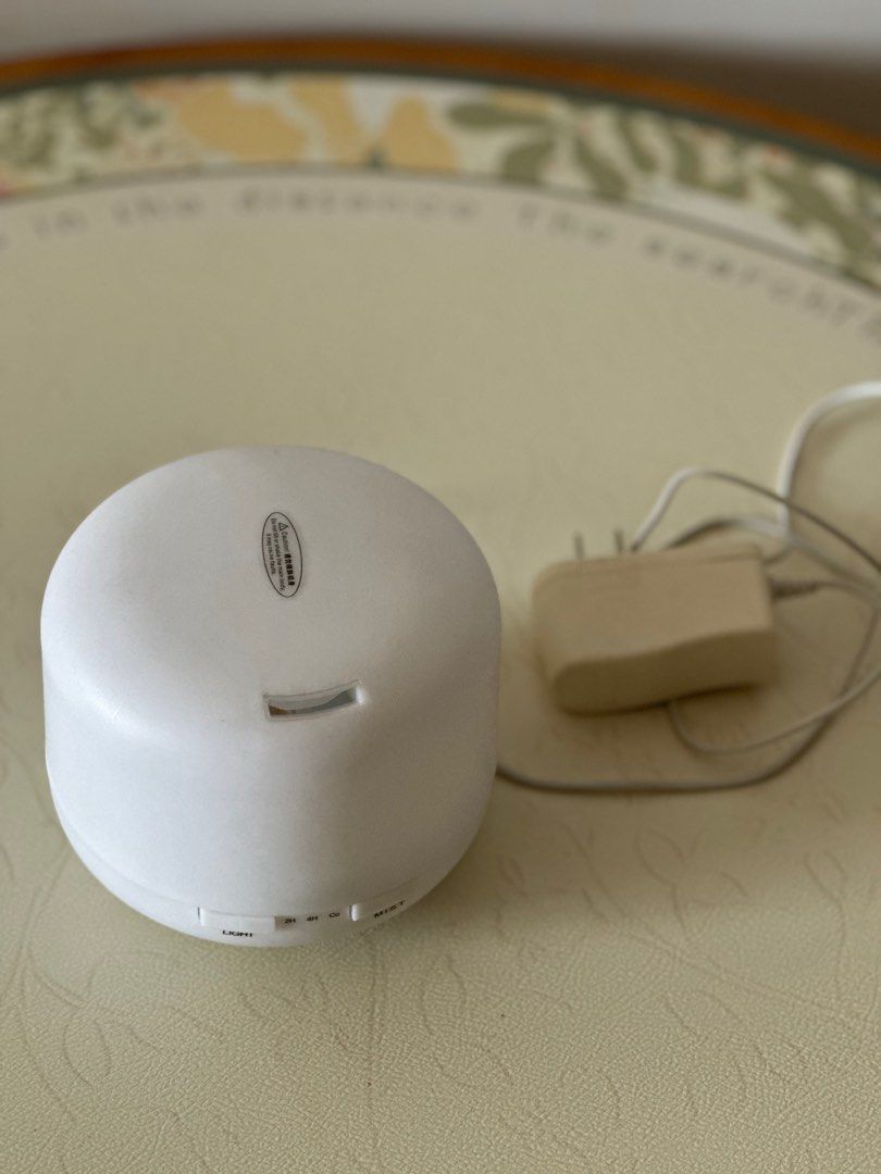 White Essential Oil Diffuser
