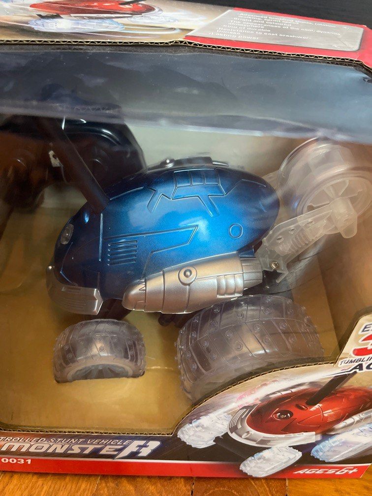 360 controller car (Category: Remote Control Toys) located in Singapore. Submitted by magic.closet (Listing ID 1383124145, Image 3). Description: Brand new With light and controller #Racing car #Lego #Birthday #Present .