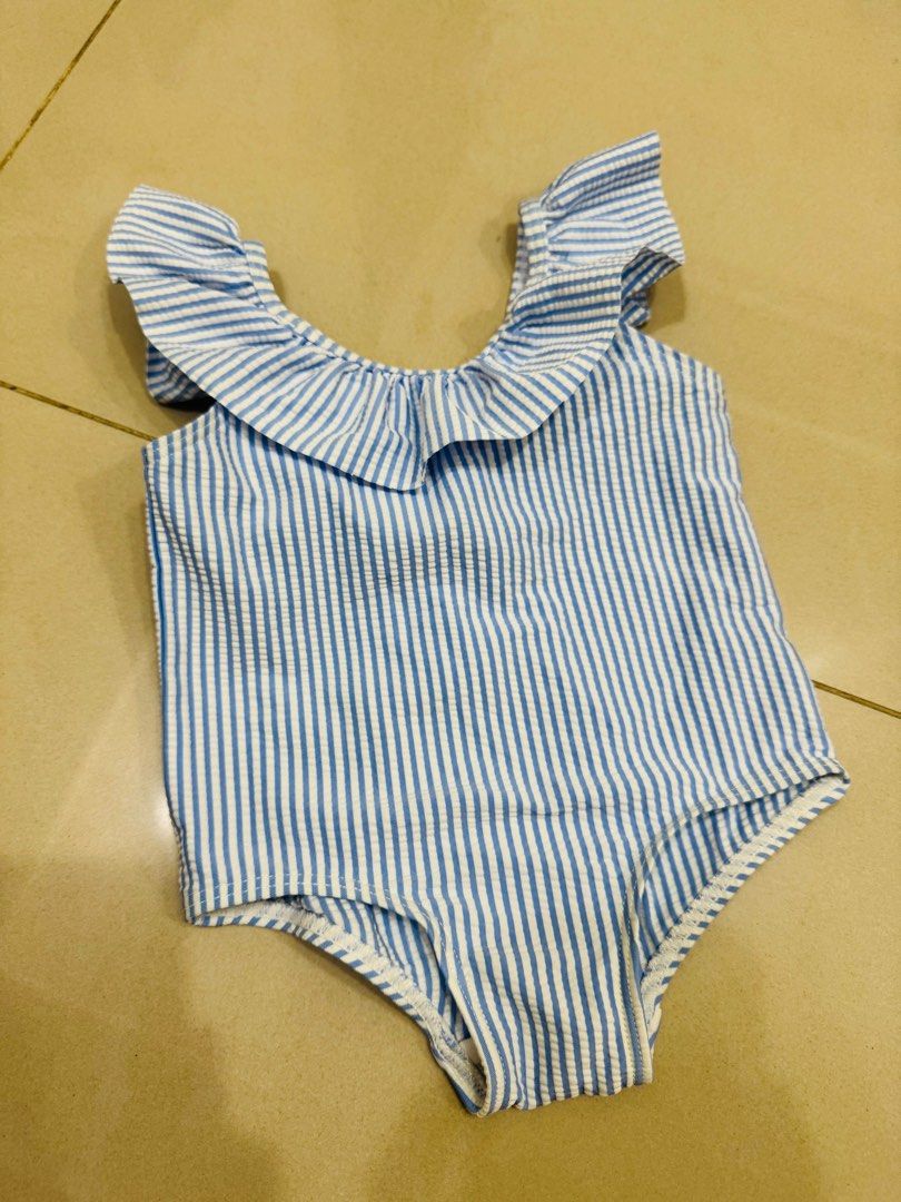 由 ohyajenna (刊登 ID 1383140379，圖片 2) 提交，位於 台北市 (Taipei) 的 寶寶泳衣 (類別：嬰兒及兒童流行時尚)，說明：可愛的寶寶泳衣 第一張正面，第二張背面。