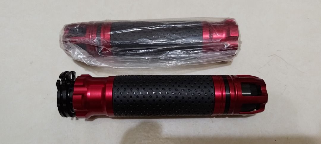由 xx1869 (刊登 ID 1383146183，圖片 2) 提交，位於 新北市 (New Taipei) 的 野狼傳奇（三錶）零件 (類別：汽機車零配件)，說明：免運，部份明顯瑕疵，不退不拆賣，加油套管不知是否合用，如可接受請留言，謝謝。