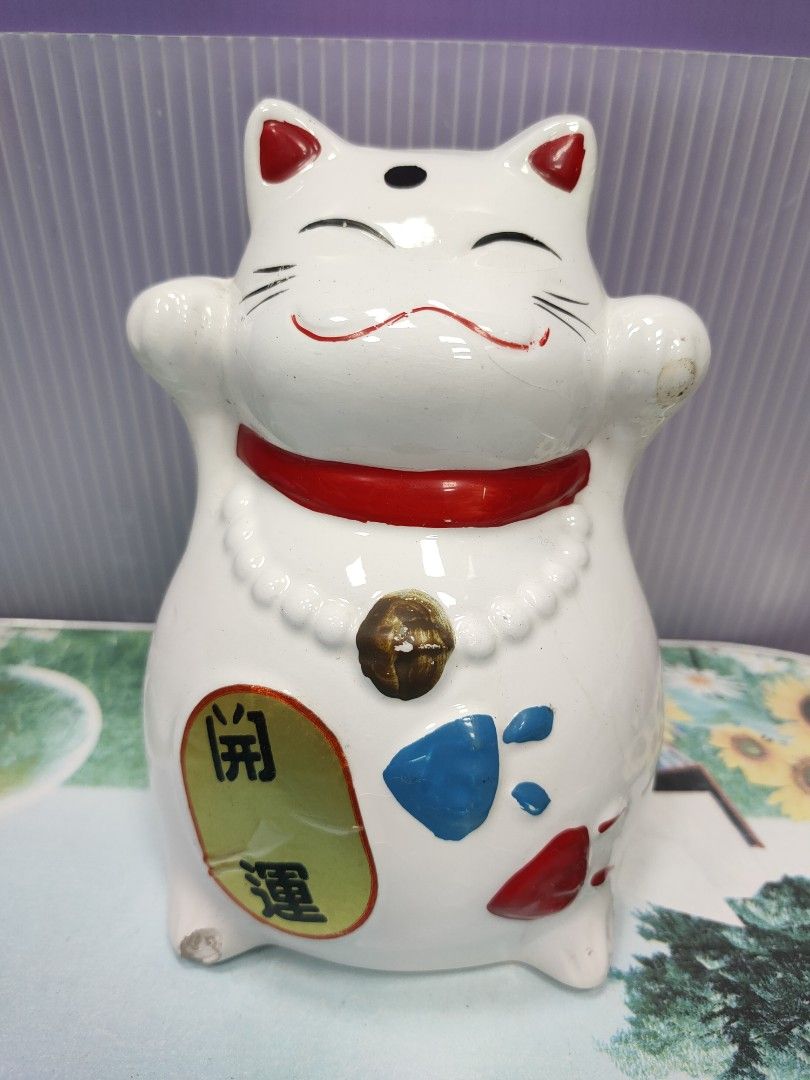 由 allanchu23 (刊登 ID 1383146505，圖片 1) 提交，位於 台中市 (Taichung) 的 招財貓瓷器存錢筒 (類別：其他居家裝飾)，說明：。