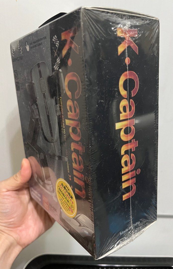 由 emma888168 (刊登 ID 1383170462，圖片 3) 提交，位於 新北市 (New Taipei) 的 摩比亞 真空吸盤手機架 (類別：其他)，說明：娃娃機夾到的 便宜出清。