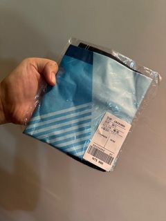 由 lulu__shop (刊登 ID 1383189174，圖片 1) 提交，位於 的 (類別：)，說明：。