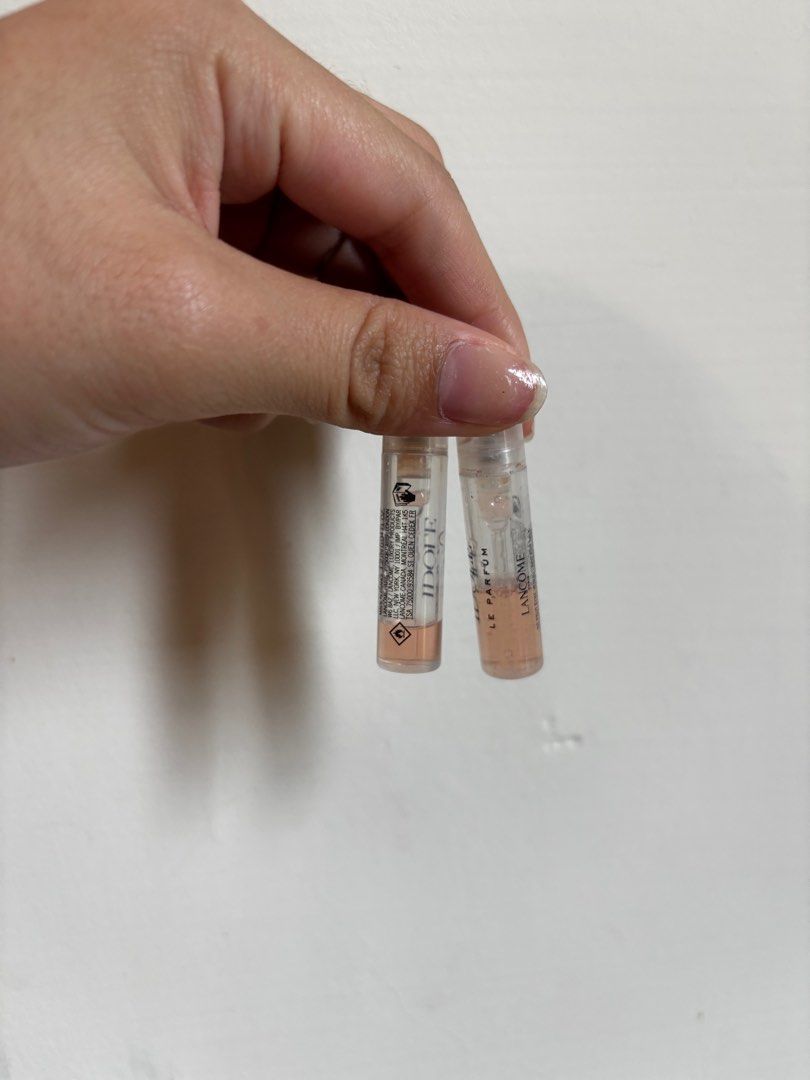 由 nalanala0126380 (刊登 ID 1383089411，圖片 1) 提交，位於 台北市 (Taipei) 的 蘭蔻香水小樣 購買任意商品贈送 (類別：香水、體香劑)，說明：。