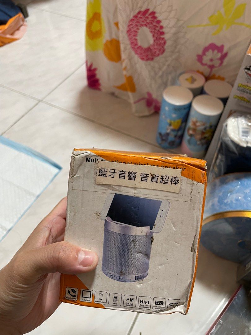由 a_gua (刊登 ID 1383117220，圖片 1) 提交，位於 新北市 (New Taipei) 的 手機支架 藍牙音響 藍牙喇叭 音箱 (類別：可攜式音響設備)，說明：。