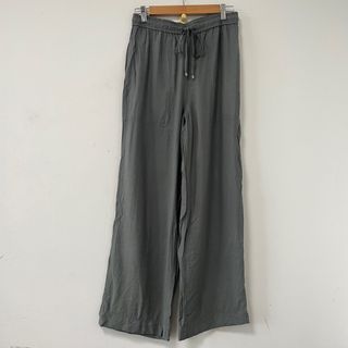 由 vintage_obchod (刊登 ID 1383206006，圖片 1) 提交，位於 的 (類別：)，說明：。