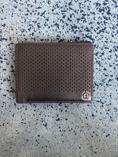 (Category: ) located in . Submitted by nszpreloved (Listing ID 1383078622, Image 1). Description: .