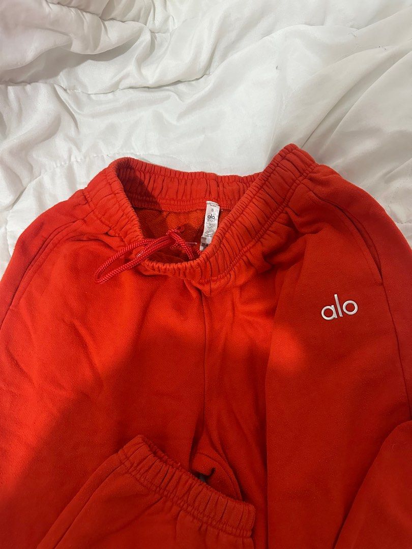Alo Accolade Pants (Category: Other Bottoms) located in Manila. Submitted by jean_closet (Listing ID 1378824424, Image 3). Description: Used 3x Last price. I’d rather keep than sell low. Would still love wearing this pair on my flights if not sold Unique color! Rfs i have soooo many clothes .