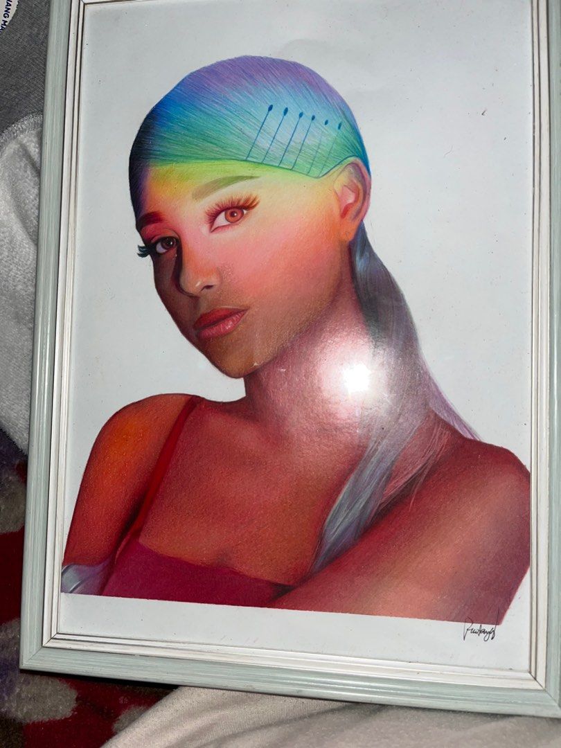 Ariana grande fan art (Category: Art & Prints) located in San Pedro. Submitted by uboyz123 (Listing ID 1383247968, Image 1). Description: 300 each Type of color pencil that that use is Prisma color.