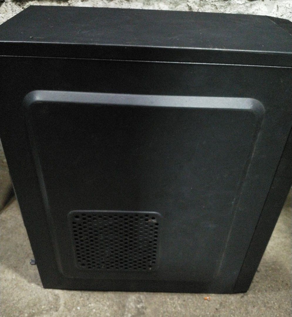 2pcs ATX PC Casing for Computer Powerlogic (Category: Desktops) located in Cainta. Submitted by whiteelephantph (Listing ID 1383128669, Image 2). Description: 2ndhand no issue wala lang takip yung sa harap 2pcs casing.