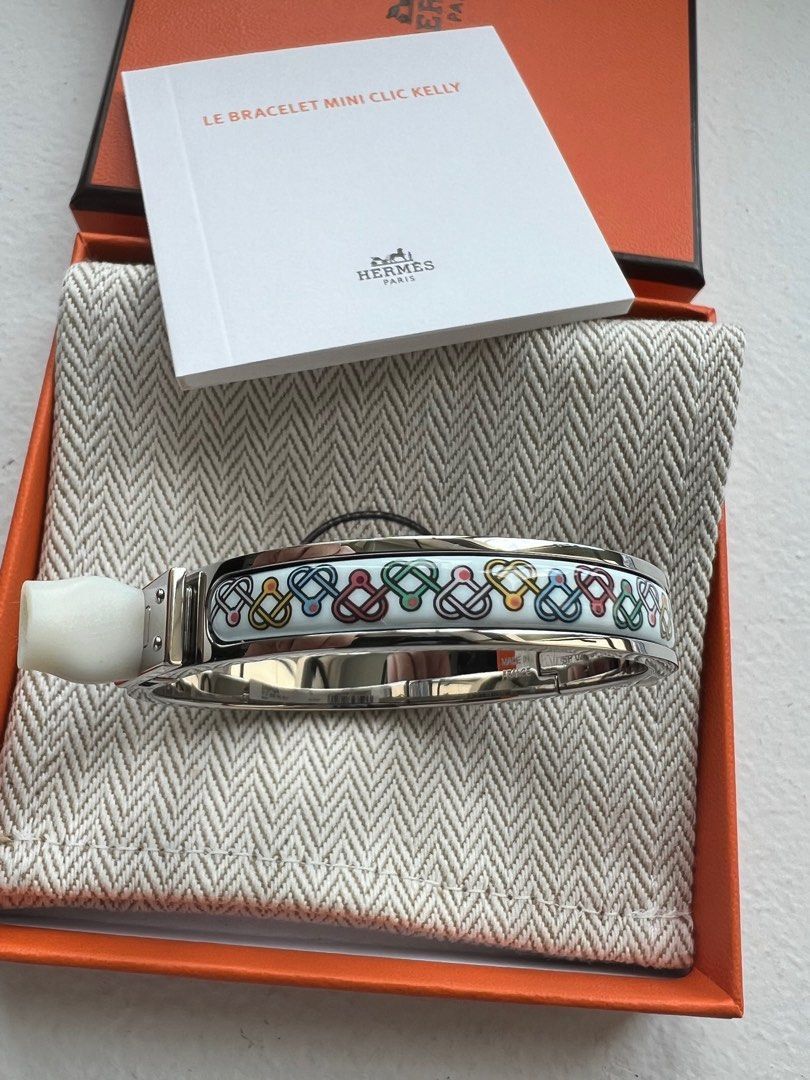 Authentic Hermes Mini Clic Kelly Bracelet Aurore PHW (Category: Luxury Accessories) located in Quezon City. Submitted by breakmyfashion (Listing ID 1383169082, Image 3). Description: Comes in full set with receipt, box, paperbag and dust bag. .