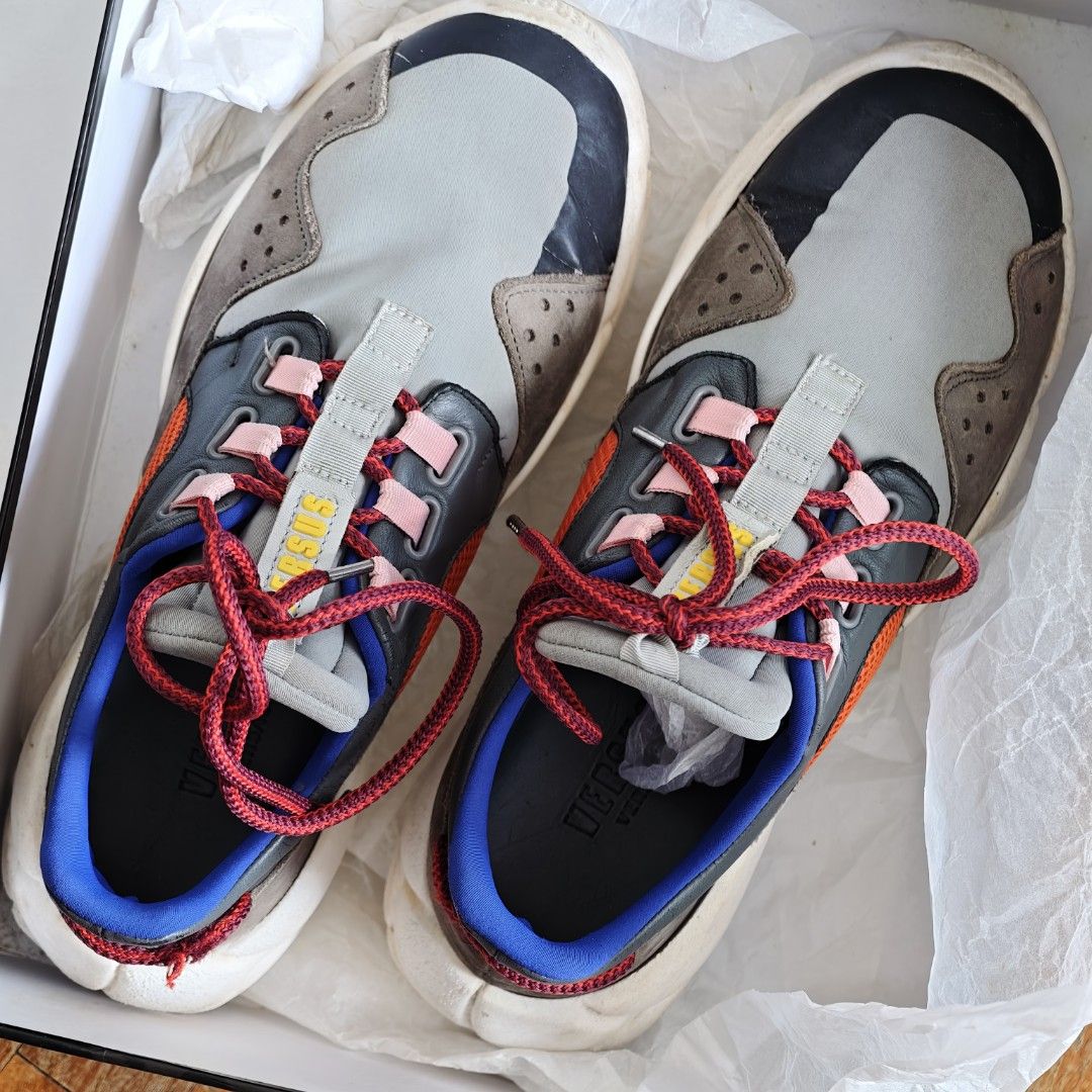 Authentic] VERSUS VERSACE Designer Men's Sneakers, Luxury