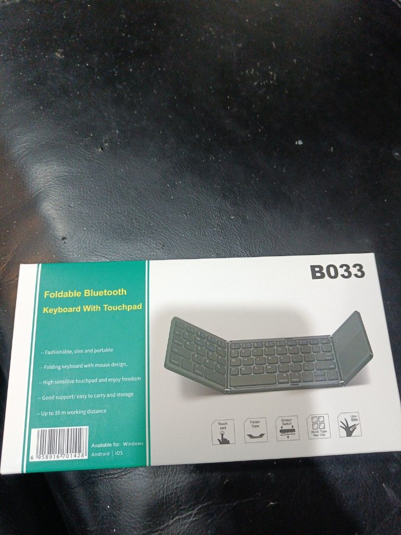 B033 Foldable Bluetooth Keyboard with Touchpad63205799238915111