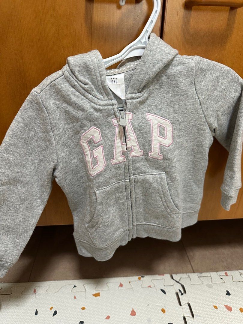 Baby Gap Hoodie (Category: Babies & Kids Fashion) located in Quezon City. Submitted by actank (Listing ID 1383088669, Image 2). Description: With cute ears on the hood 12-18 m on tag Fleece lining.
