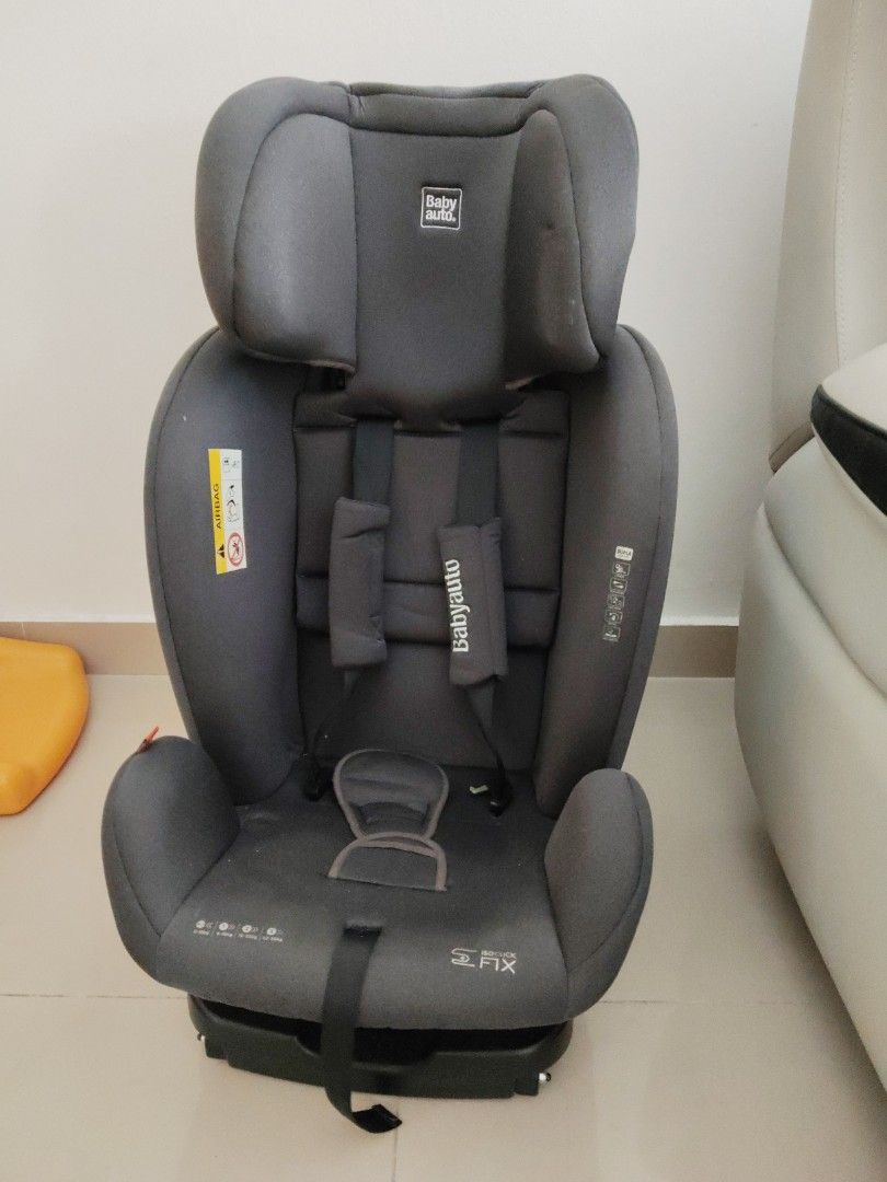 Babyauto Duplafix Car Seat (Category: Car Seats) located in Petaling Jaya. Submitted by jmiin (Listing ID 1383104484, Image 2). Description: Versatile Use: The Babyauto Duplafix is a highly versatile car seat designed to adapt to a child's growth, covering all child safety seat groups from birth up to 36kg (approximately 12 years old). Installation: It offers a mixed installation system, combining the vehicle's 3-point safety belt with Isoclick F