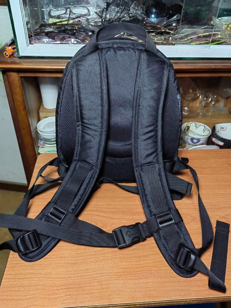 Camera Backpack - Lowepro Micro Trekker 100 (Category: Camera Bags & Carriers) located in Cebu City. Submitted by dudes_villanueva (Listing ID 1383194497, Image 2). Description: Lowepro Micro Trekker 100 Camera Backpack 📌Designed for carrying camera equipment. 📌Compact Design: It's the most compact trekker backpack, suitable for carrying film or digital photo equipment. 📌Customizable Interior: Features five adjustable padded dividers for organ