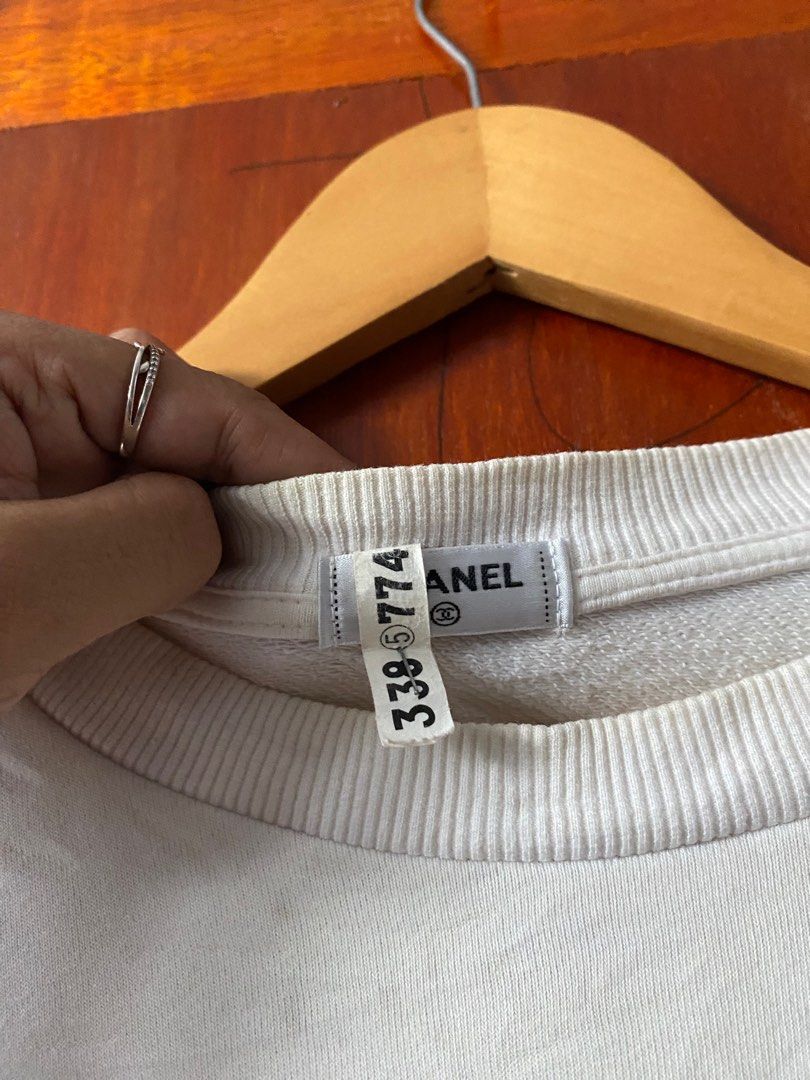 Chanel (Category: Coats, Jackets and Outerwear) located in Davao. Submitted by john661 (Listing ID 1383139158, Image 3). Description: Chanel Crewneck 23x28 Near excellent condition .