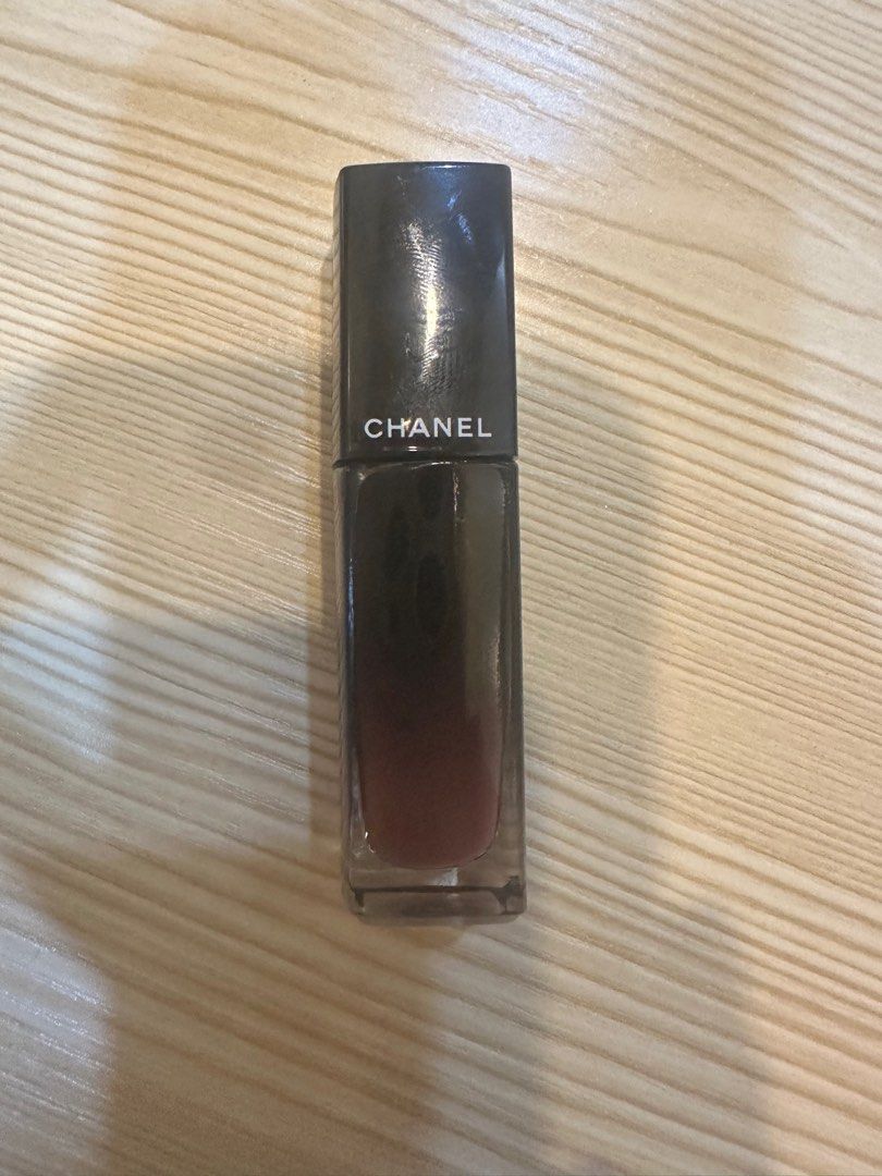 Chanel Liquid Lipstick (Category: Makeup) located in Cavite. Submitted by gcruz0512 (Listing ID 1383239281, Image 1). Description: Sf co buyer Used twice max Not expired ❤️.