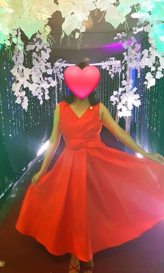 Classy Red Formal Dress | Worn Once | Size L (Category: Evening dresses & gowns) located in Paranaque City. Submitted by leneleng (Listing ID 1383073800, Image 2). Description: CONDITION: LIKE NEW. Used once for company anniversary. 🖤 Originally purchased for PHP 2,800 at Landmark 🖤 Very comfortable to wear — light, flowy, and easy to move in, built-in bra pads 🖤 In excellent condition ✨ Zipper closure, includes a detachable bow belt for added