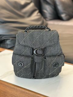 (Category: ) located in . Submitted by fascinating.bag.mall (Listing ID 1383250079, Image 1). Description: .