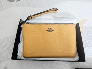 (Category: ) located in . Submitted by vw06cy (Listing ID 1383164831, Image 1). Description: .