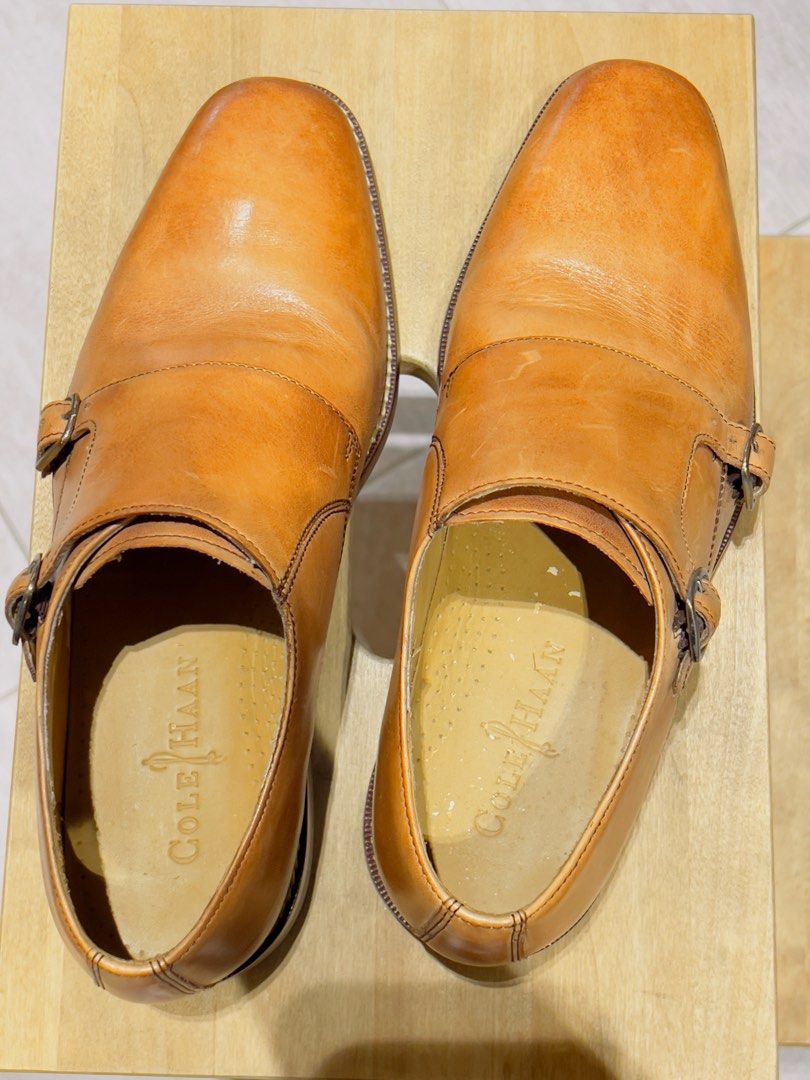 Cole Haan Leather Shoes (Category: Dress Shoes) located in Pasig City. Submitted by ryester (Listing ID 1383167662, Image 3). Description: Authentic item. Rarely used. Made with full real gorgeous leather. Only flaw is that there are cracks in the lining inside the shoes, due to storage. .