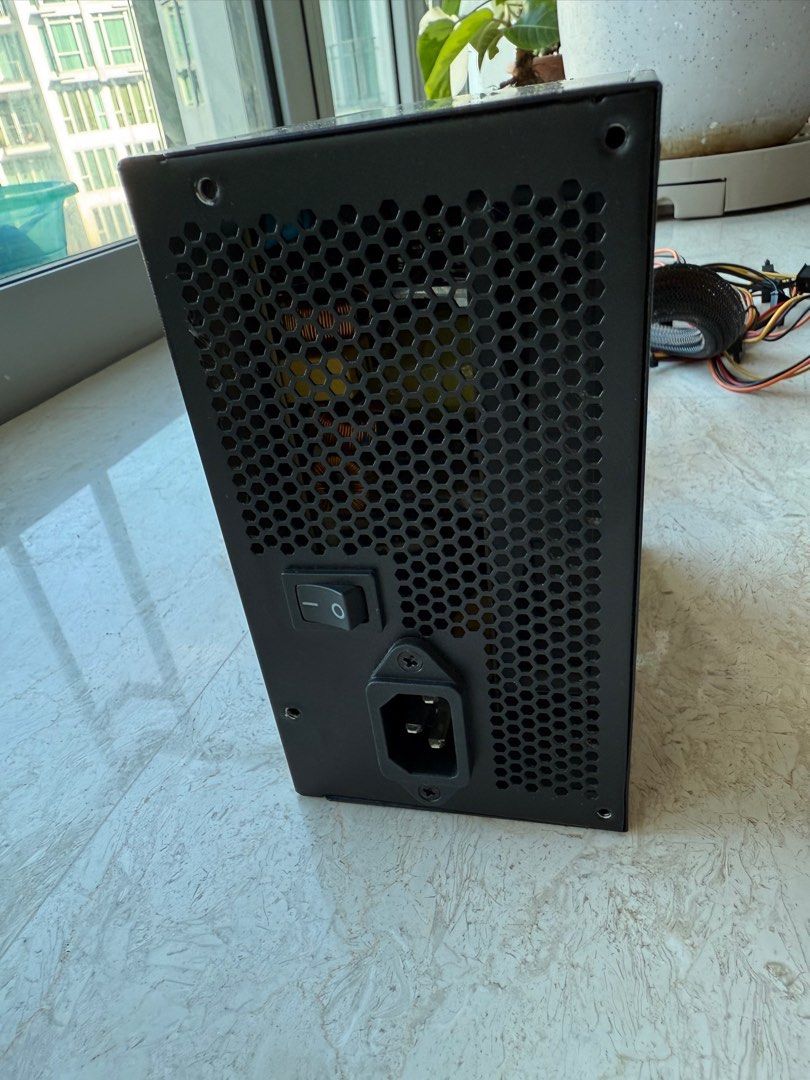 Cooler Master MWE 500W Power Supply63205799575810111