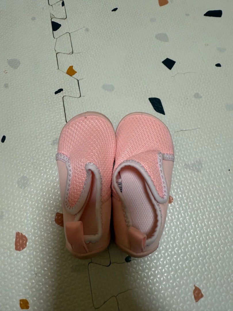 Decathlon Babies Aqua Shoes (Category: Babies & Kids Fashion) located in Quezon City. Submitted by actank (Listing ID 1383140014, Image 1). Description: EU20 CM Like new condition.