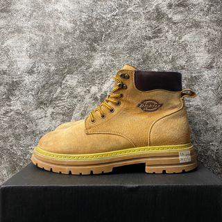 (Kategori: ) berada di . Dikirim oleh jejak.sepatumu (ID iklan 1383105900, Gambar 1). Deskripsi: .