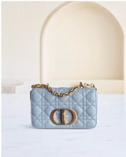 (Category: ) located in . Submitted by luxuryevermore (Listing ID 1383117968, Image 1). Description: .