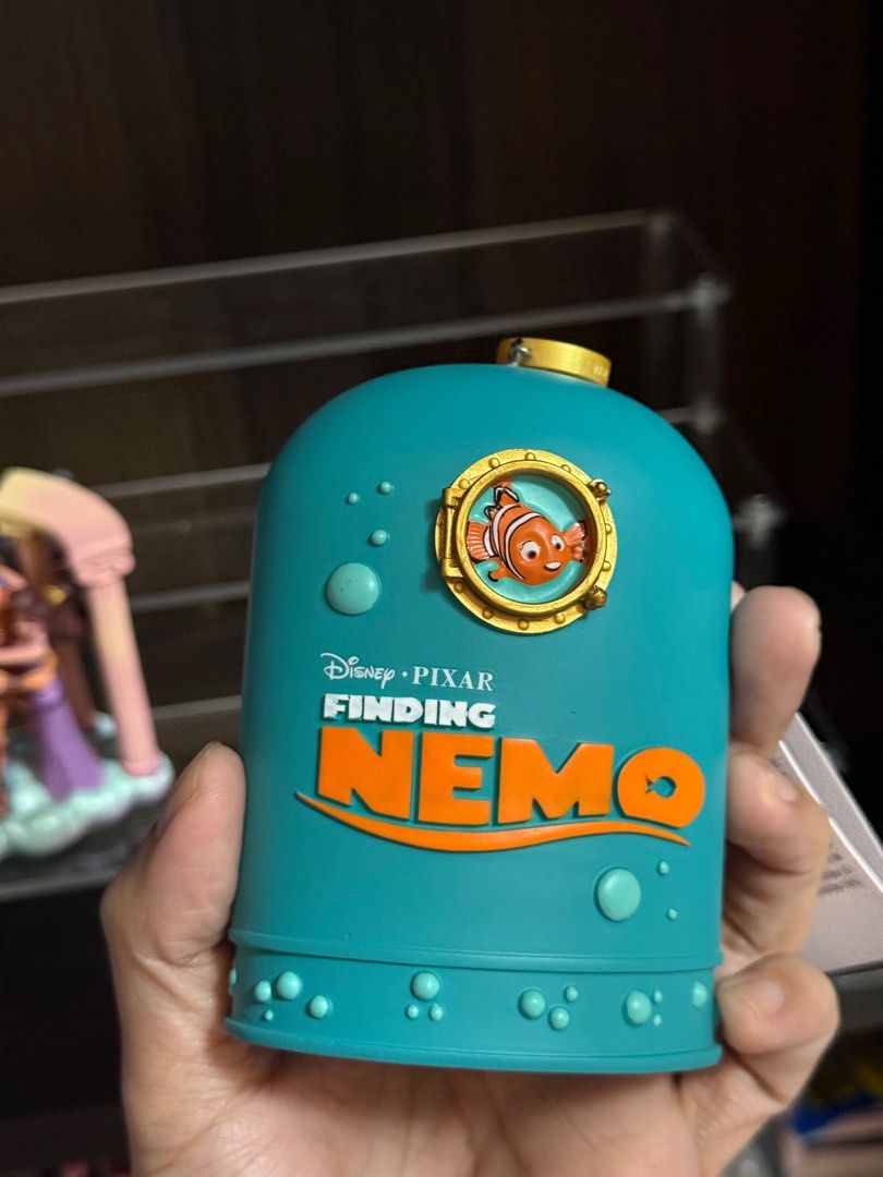 Disney sketchbook ornament finding nemo (Category: Character Goods) located in Manila. Submitted by blueseamarketing (Listing ID 1383184026, Image 2). Description: .