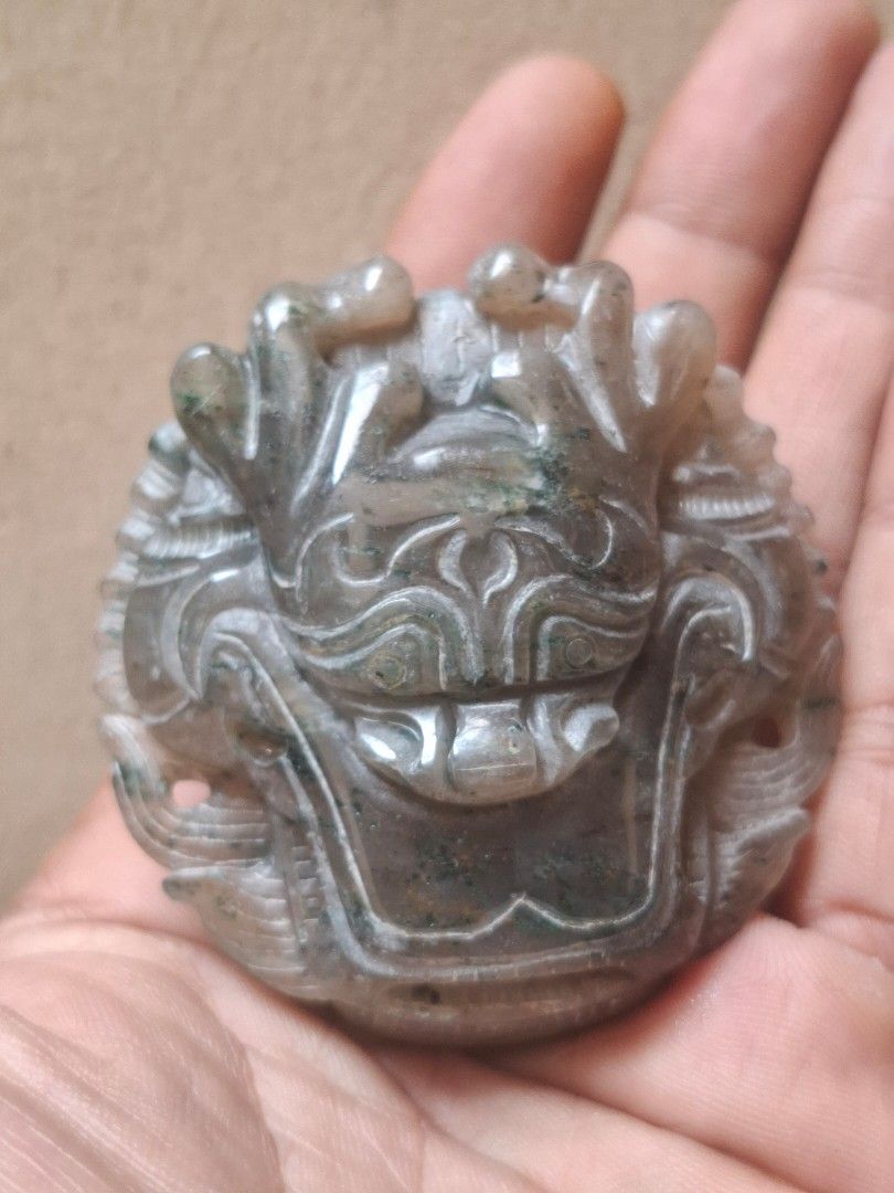 Dragon head jade old (Kategori: Pajangan Antik) berada di Jakarta Selatan. Dikirim oleh ubrussm74793 (ID iklan 1383114683, Gambar 1). Deskripsi: baik.