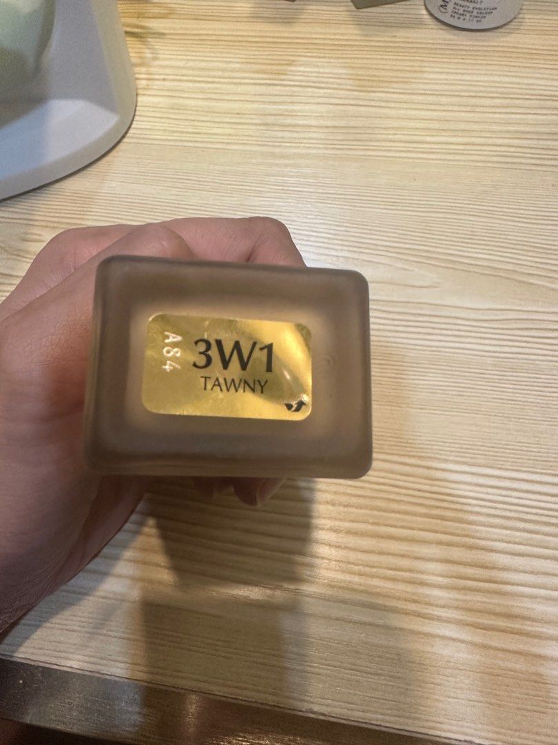 Estee Lauder Double Wear (Category: Face Care) located in Cavite. Submitted by gcruz0512 (Listing ID 1383240837, Image 2). Description: Sf co buyer 90% full Not expired ❤️.