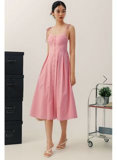 (Category: ) located in . Submitted by fashiongirlyera (Listing ID 1383189202, Image 1). Description: .